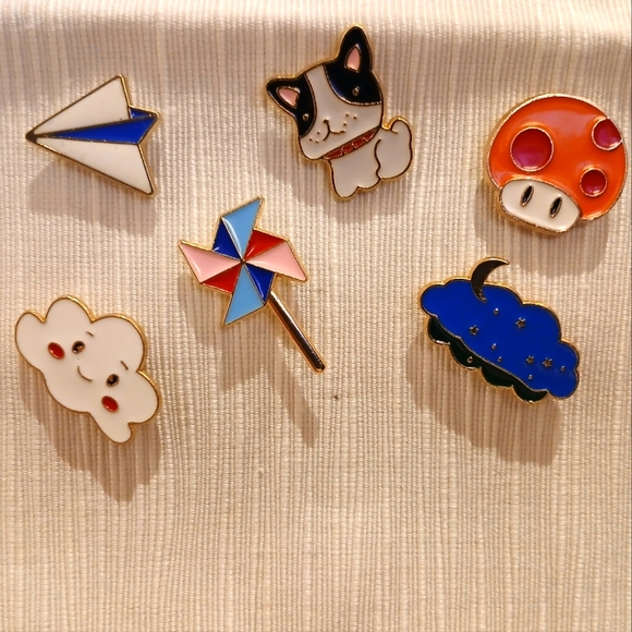 Source Unknown Other - NWOT Whimsical Lot of 6 Enamel Pins